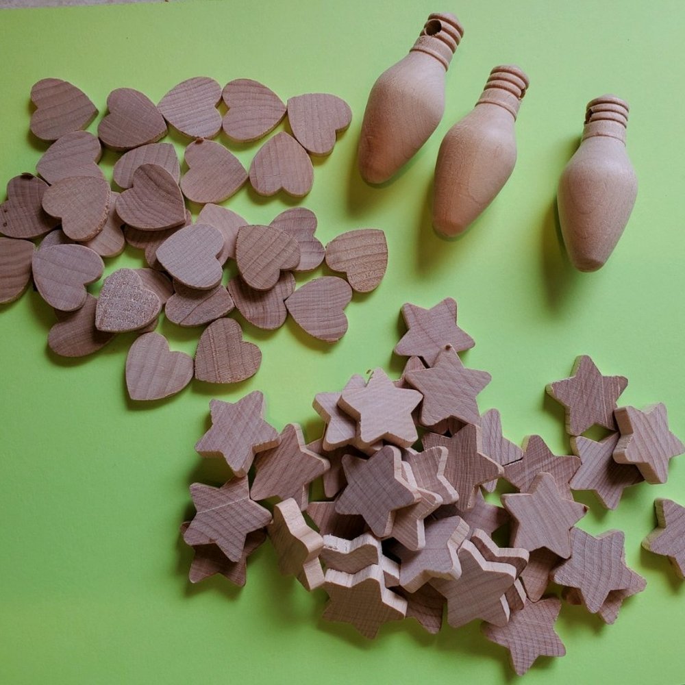 Wooden Shapes - Hearts, Stars, Light bulbs